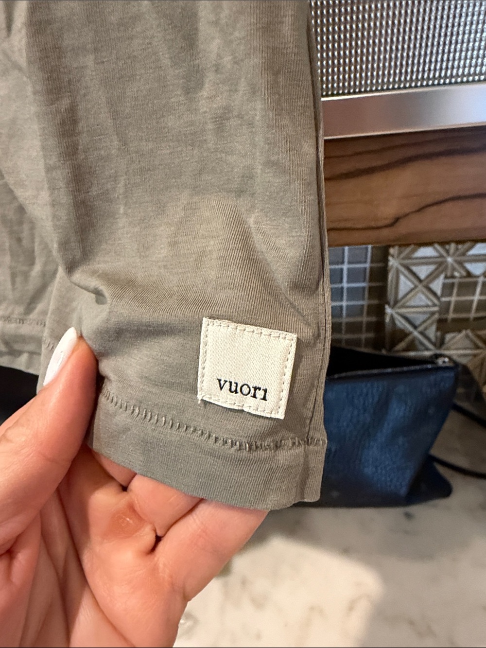 Vuori featherweight baby tee, Sage green, S - Picture 2 of 5